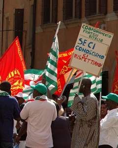 Manifestação de imigrantes em Treviso, no norte da Itália (Foto: Gary Houston, Wikimedia Commons)
